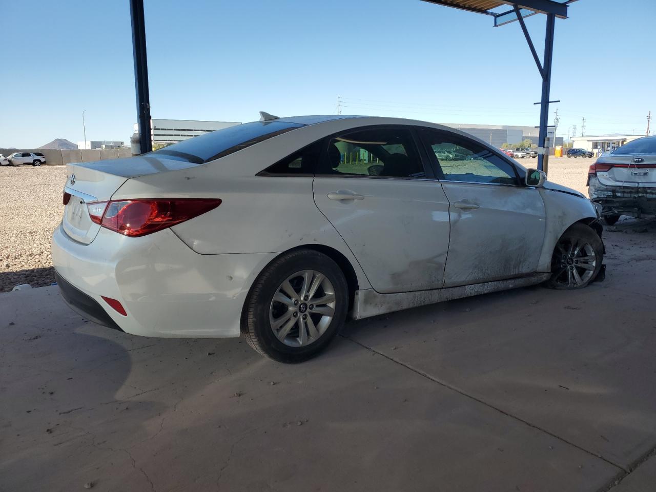 2014 Hyundai Sonata - Image 3