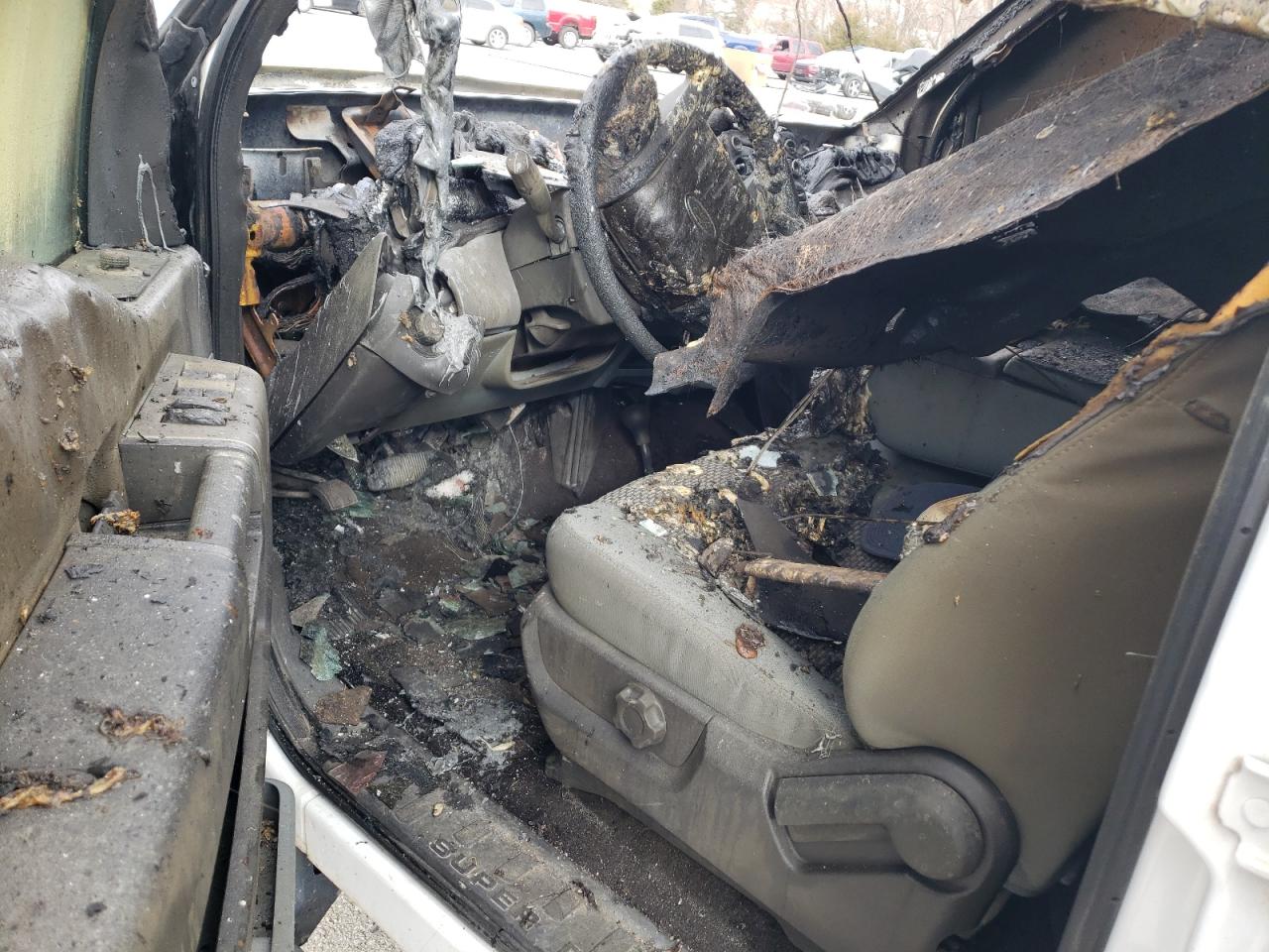 2015 Ford F250 - Image 8