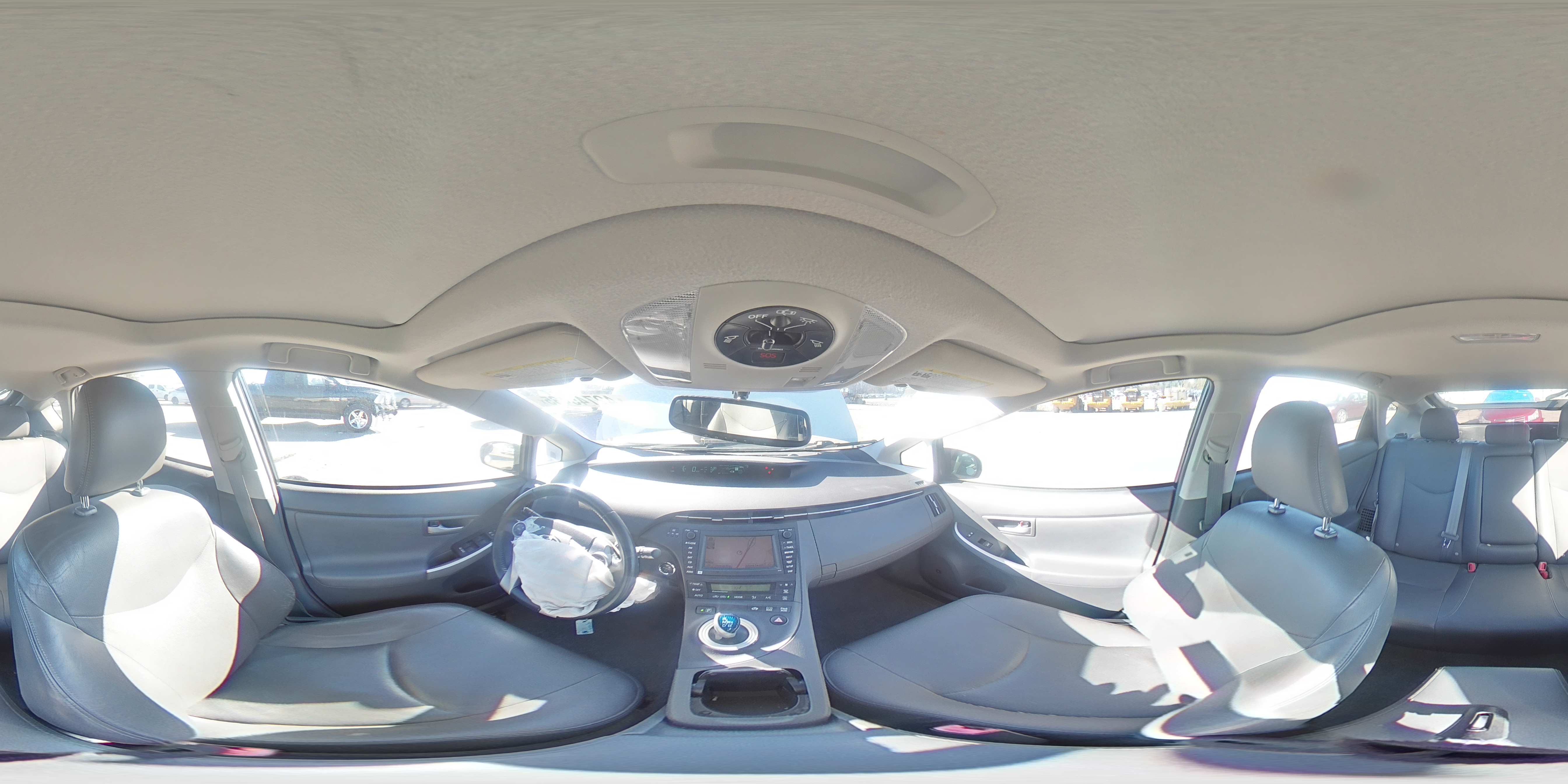 2010 Toyota Prius - Image 12