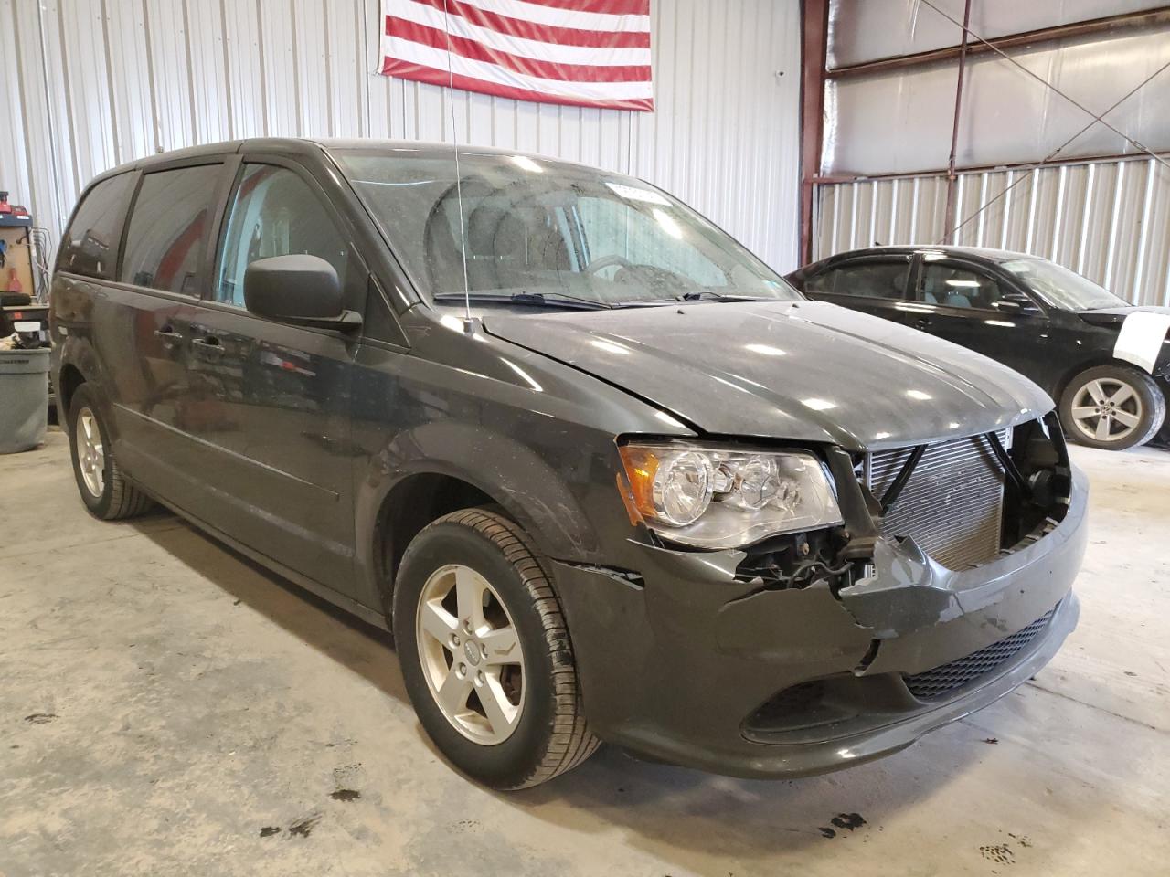 2012 Dodge Caravan - Image 4