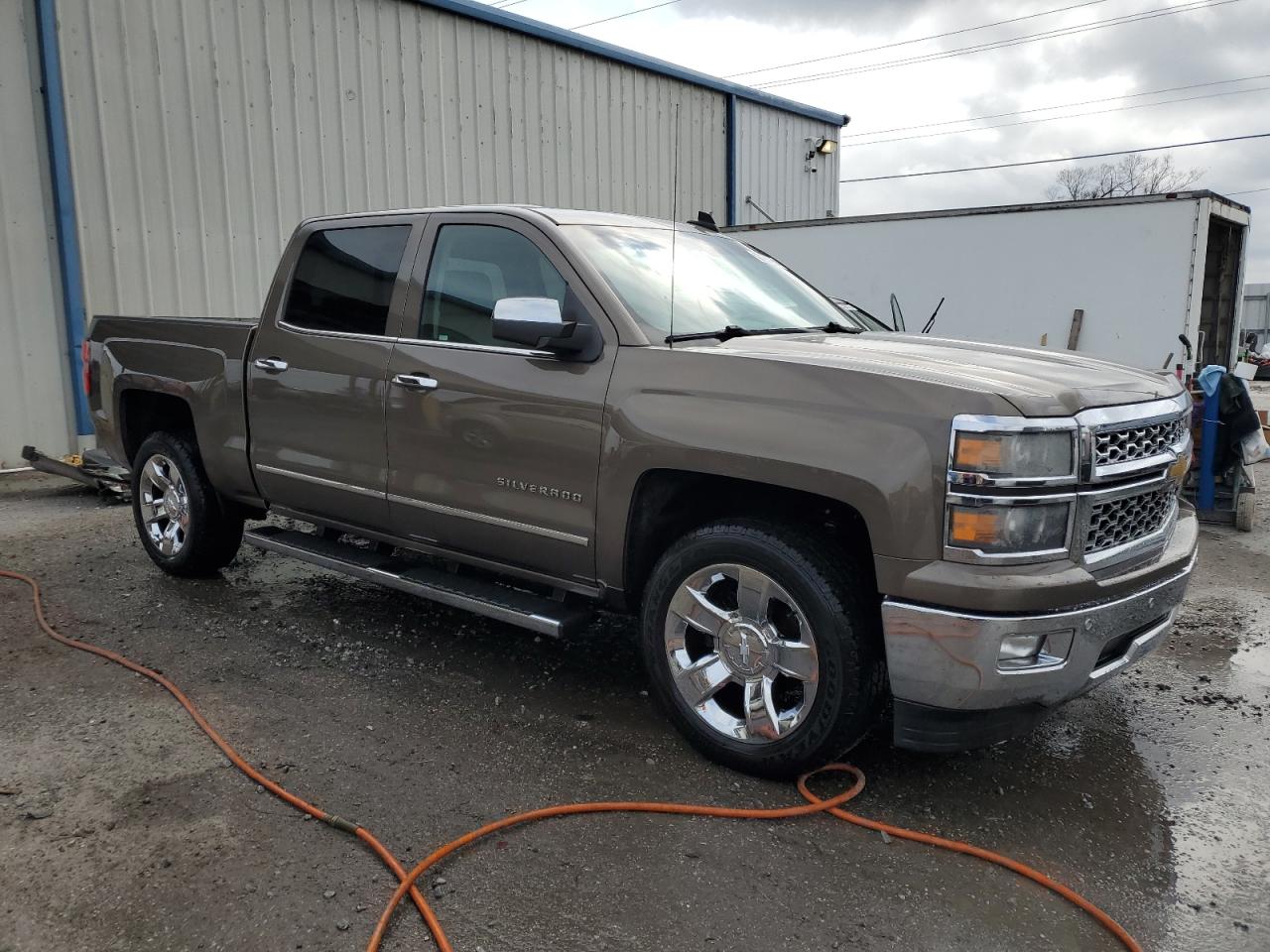 2015 Chevrolet Silverado - Image 4