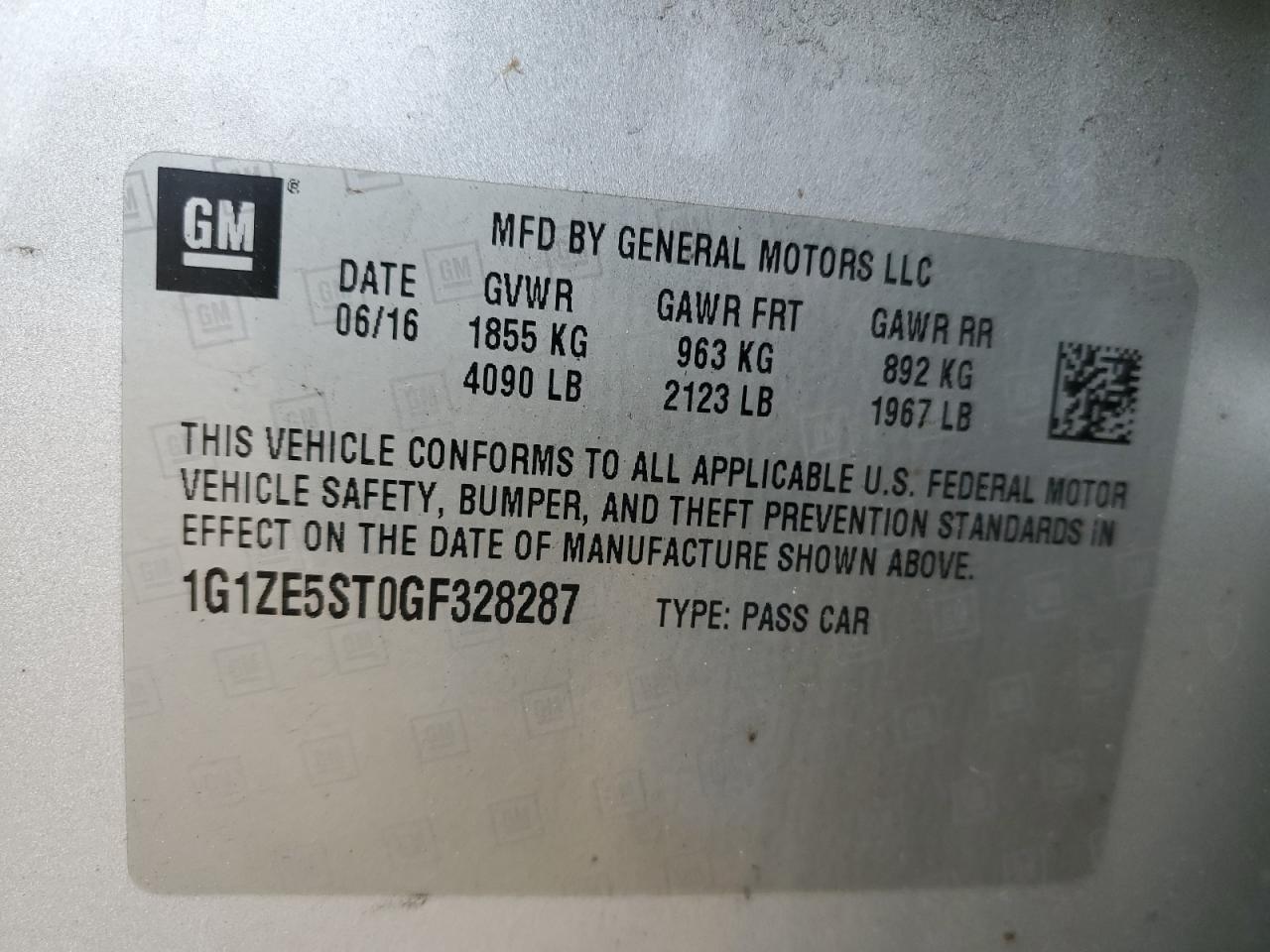 2016 Chevrolet Malibu - Image 12