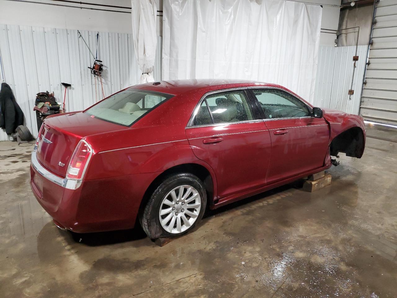 2013 Chrysler 300 - Image 3