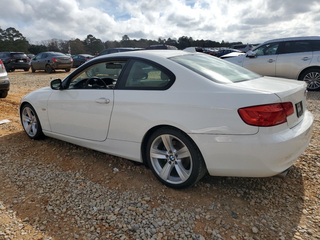 2011 BMW 3er - Image 2