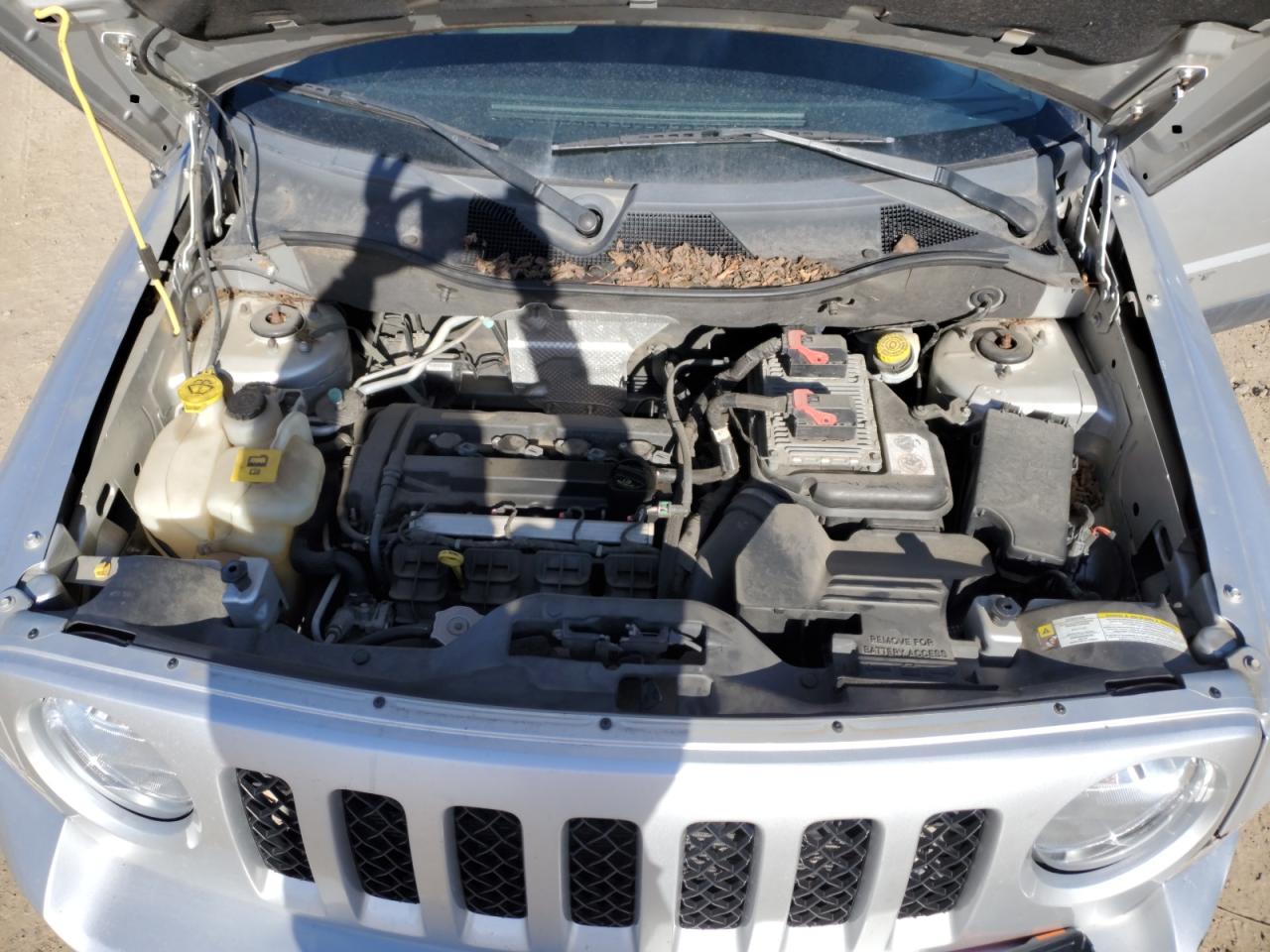 2011 Jeep Liberty (Patriot) - Image 12