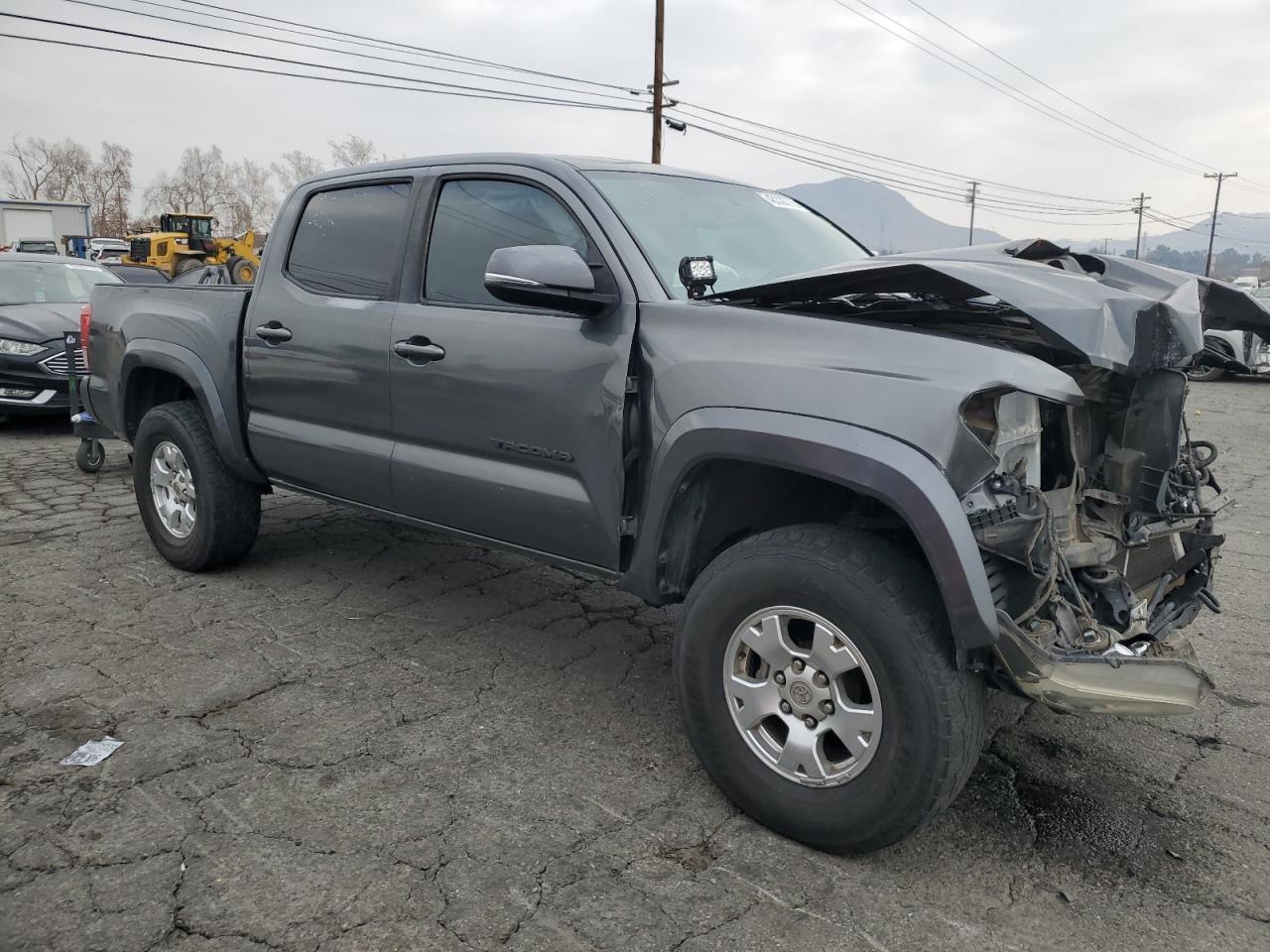 2016 Toyota Tacoma - Image 4