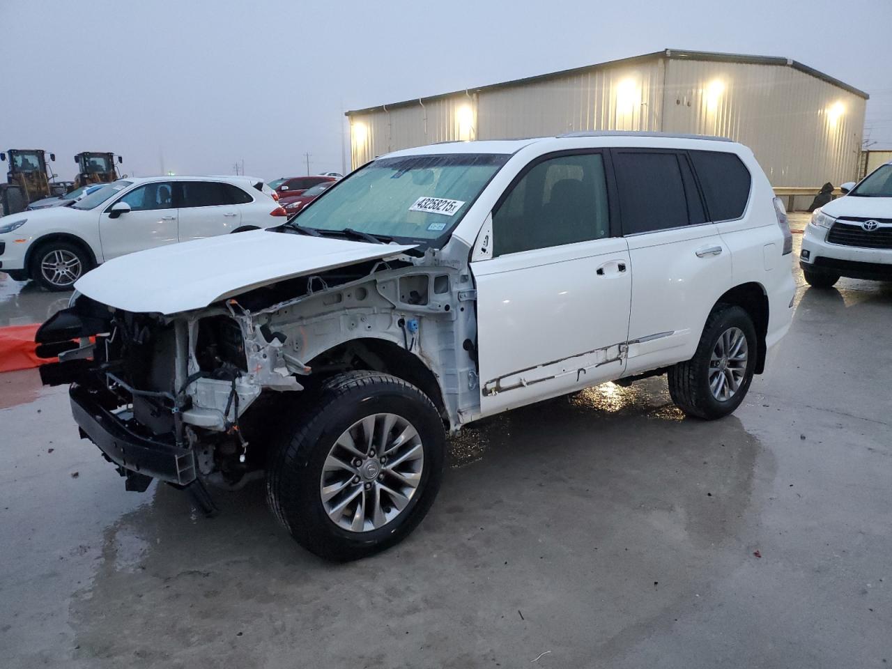 2016 Lexus GX - Image 1