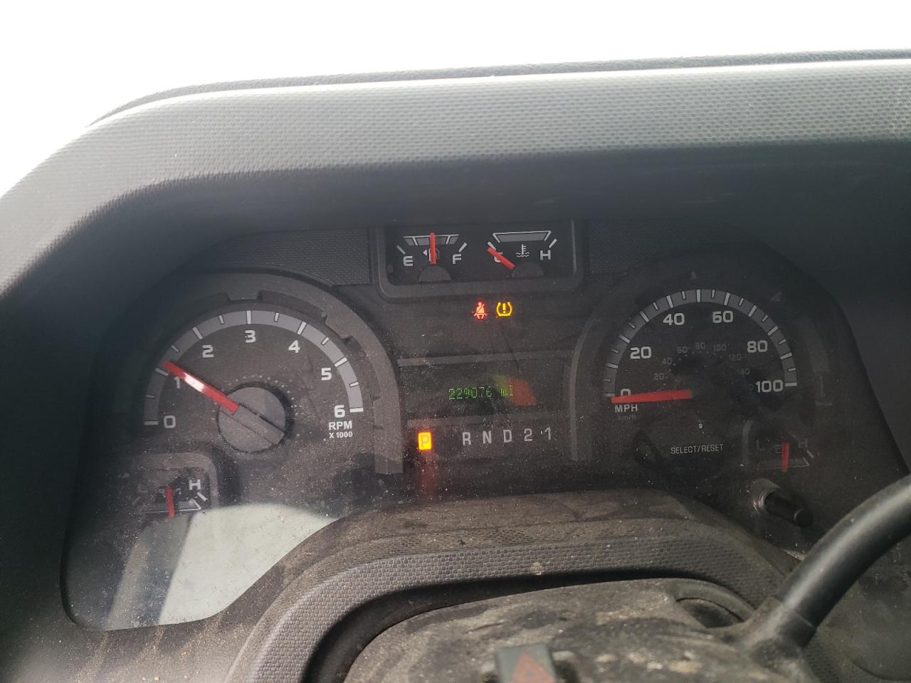 2009 Ford Econoline - Image 9