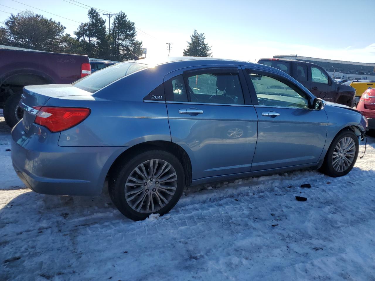 2011 Chrysler 200 - Image 3