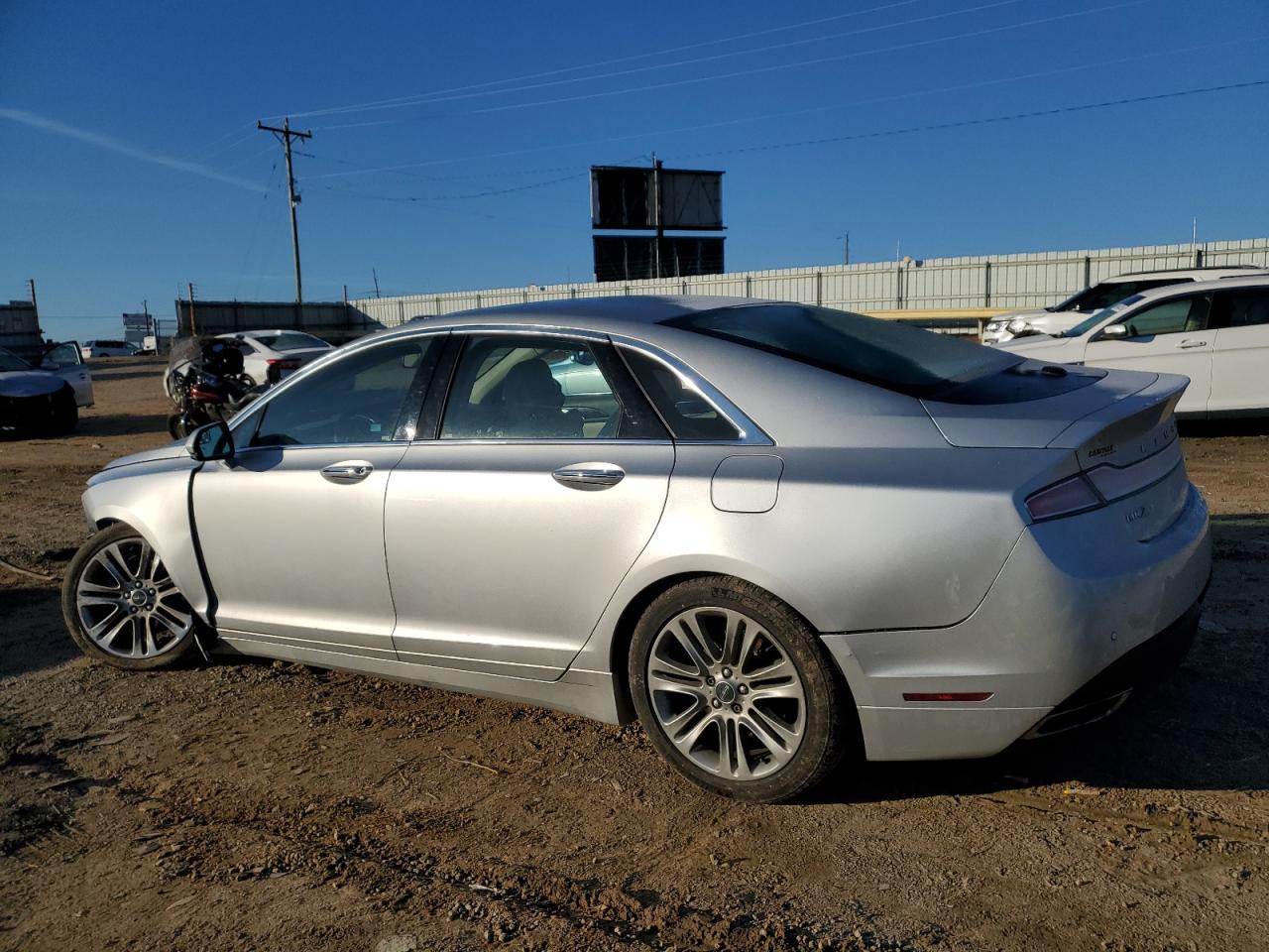 2016 Lincoln MKZ - Image 2
