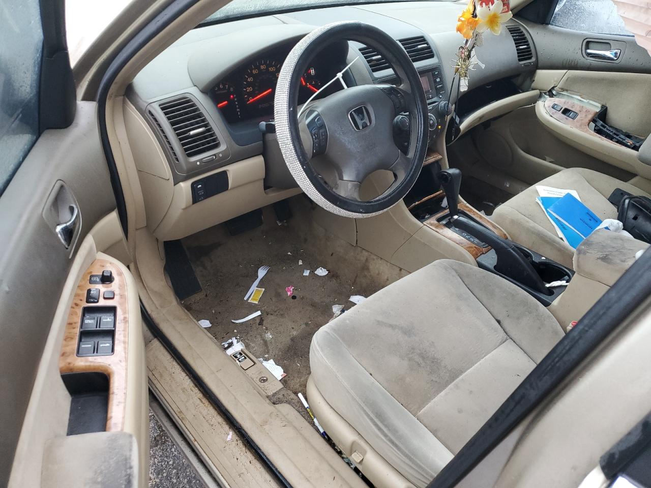 2005 Honda Accord - Image 8