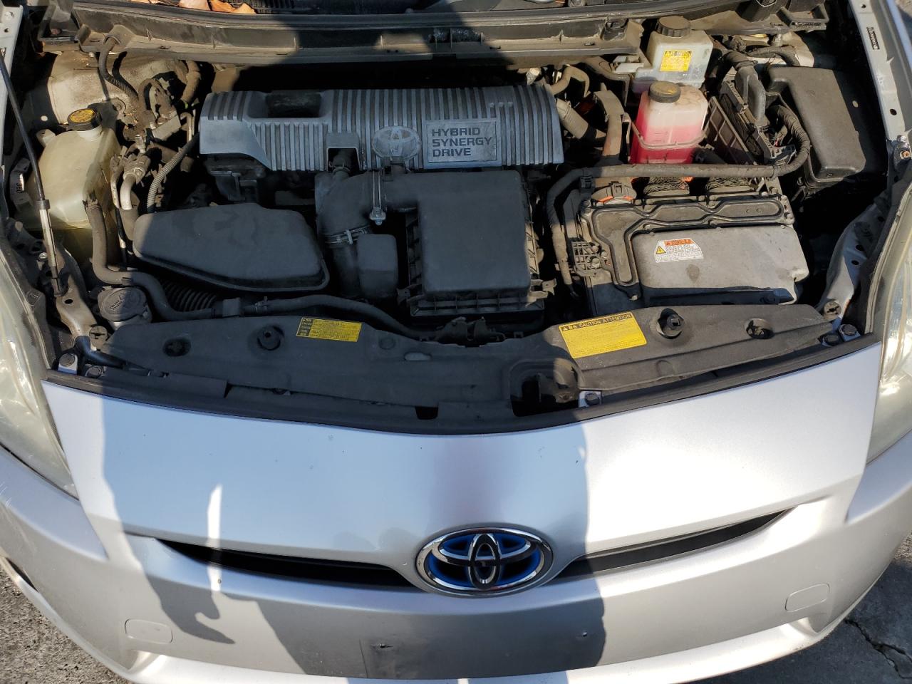 2010 Toyota Prius - Image 13