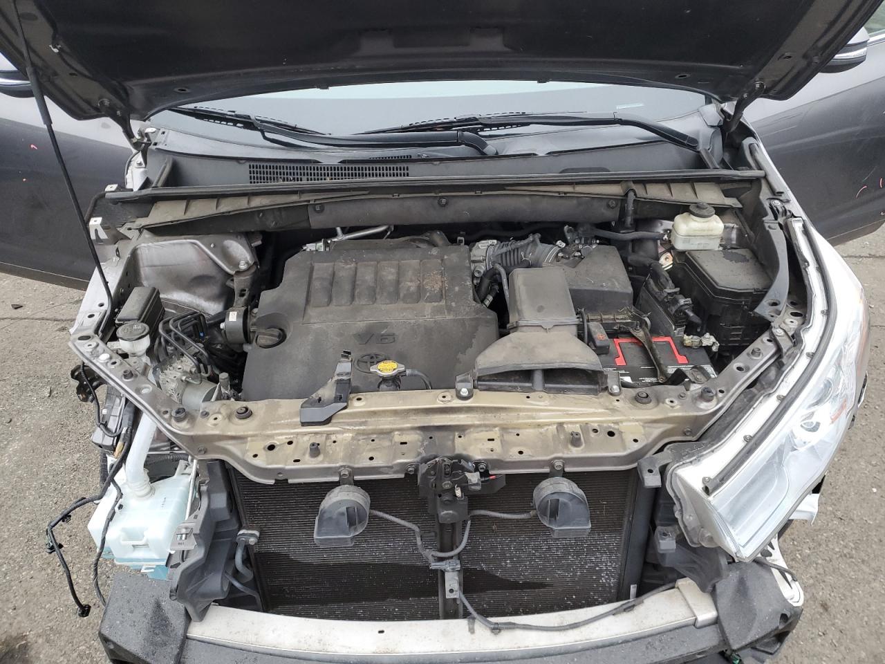2015 Toyota Highlander - Image 12