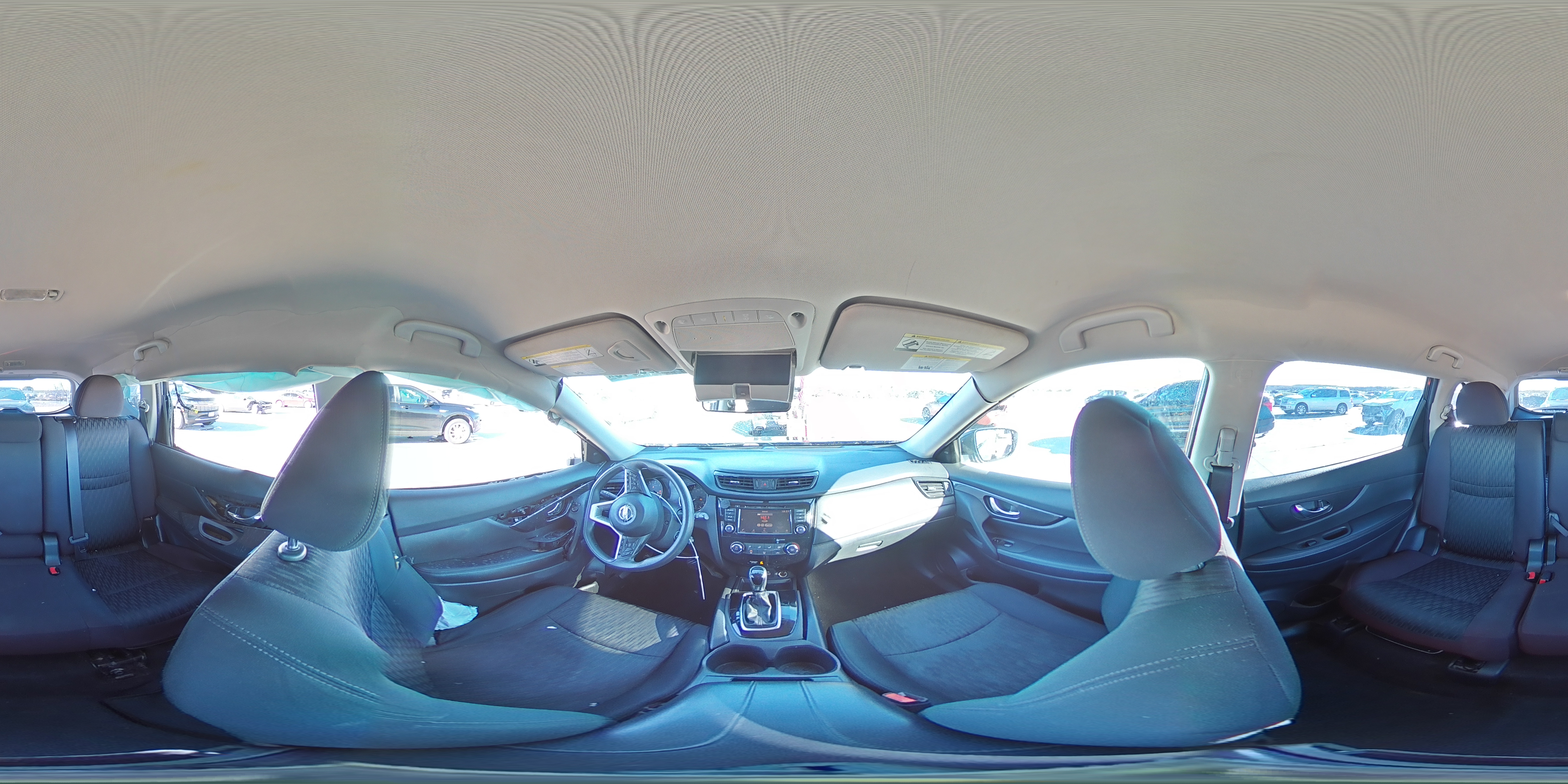 2018 Nissan Rogue - Image 14