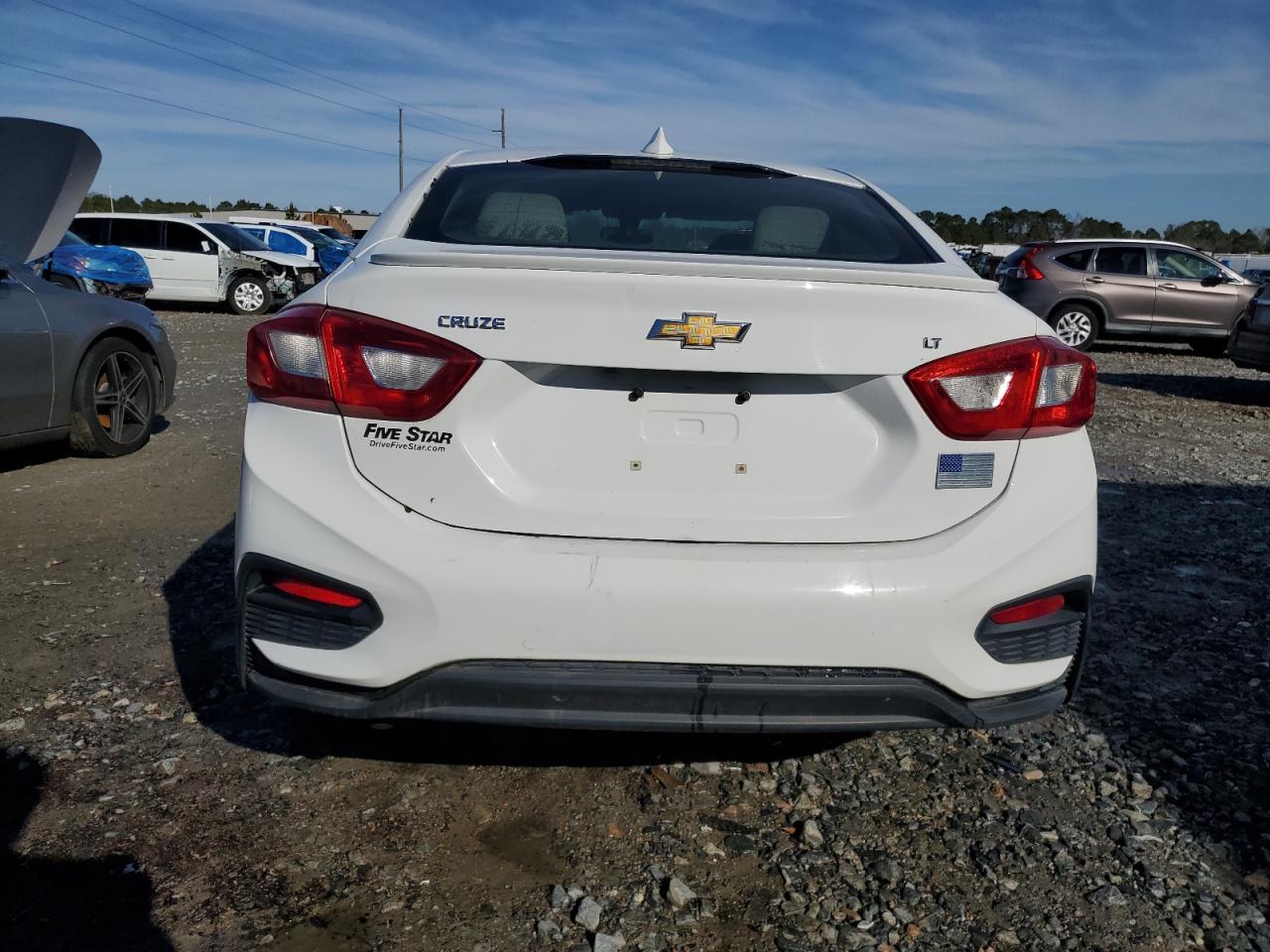 2017 Chevrolet Cruze - Image 6