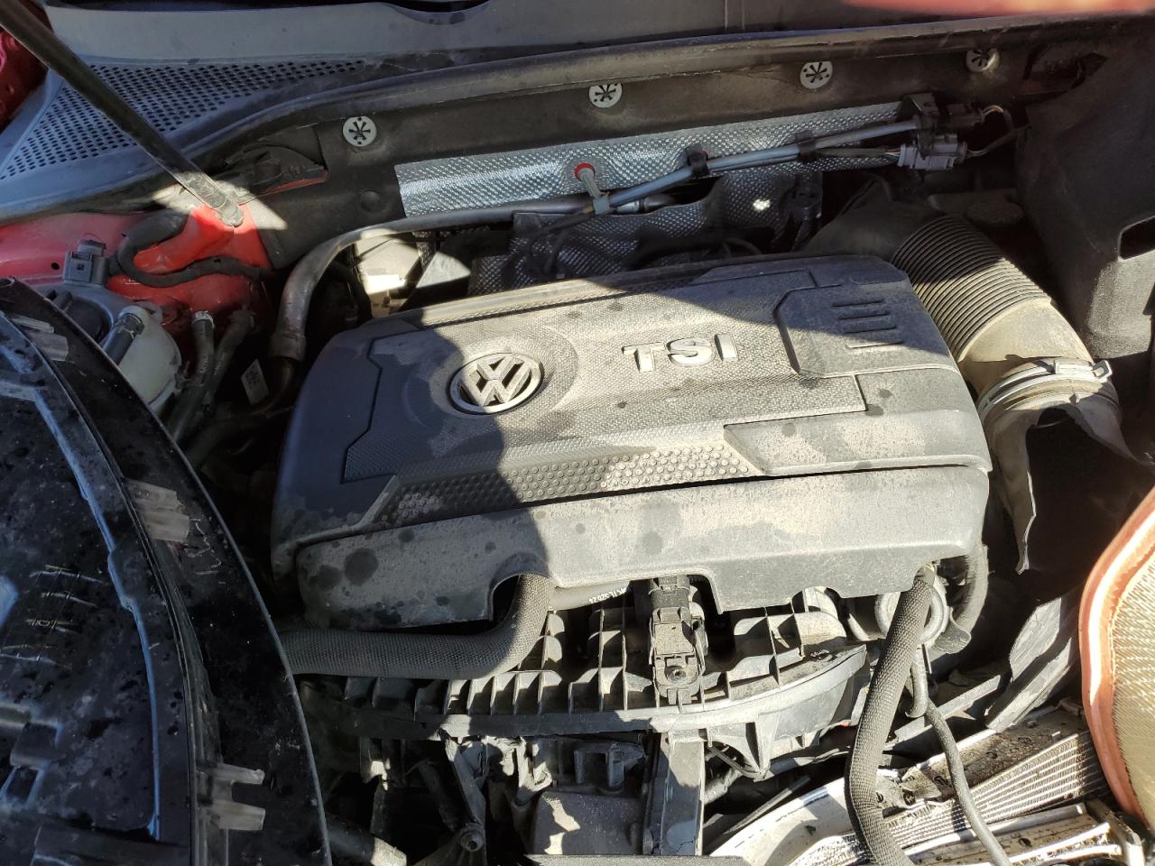 2016 Volkswagen GTI - Image 13