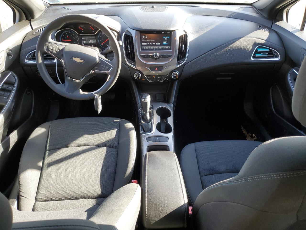 2016 Chevrolet Cruze - Image 8