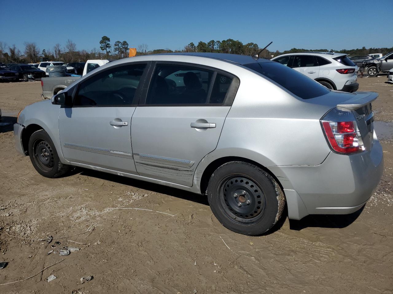 2012 Nissan Sentra - Image 2