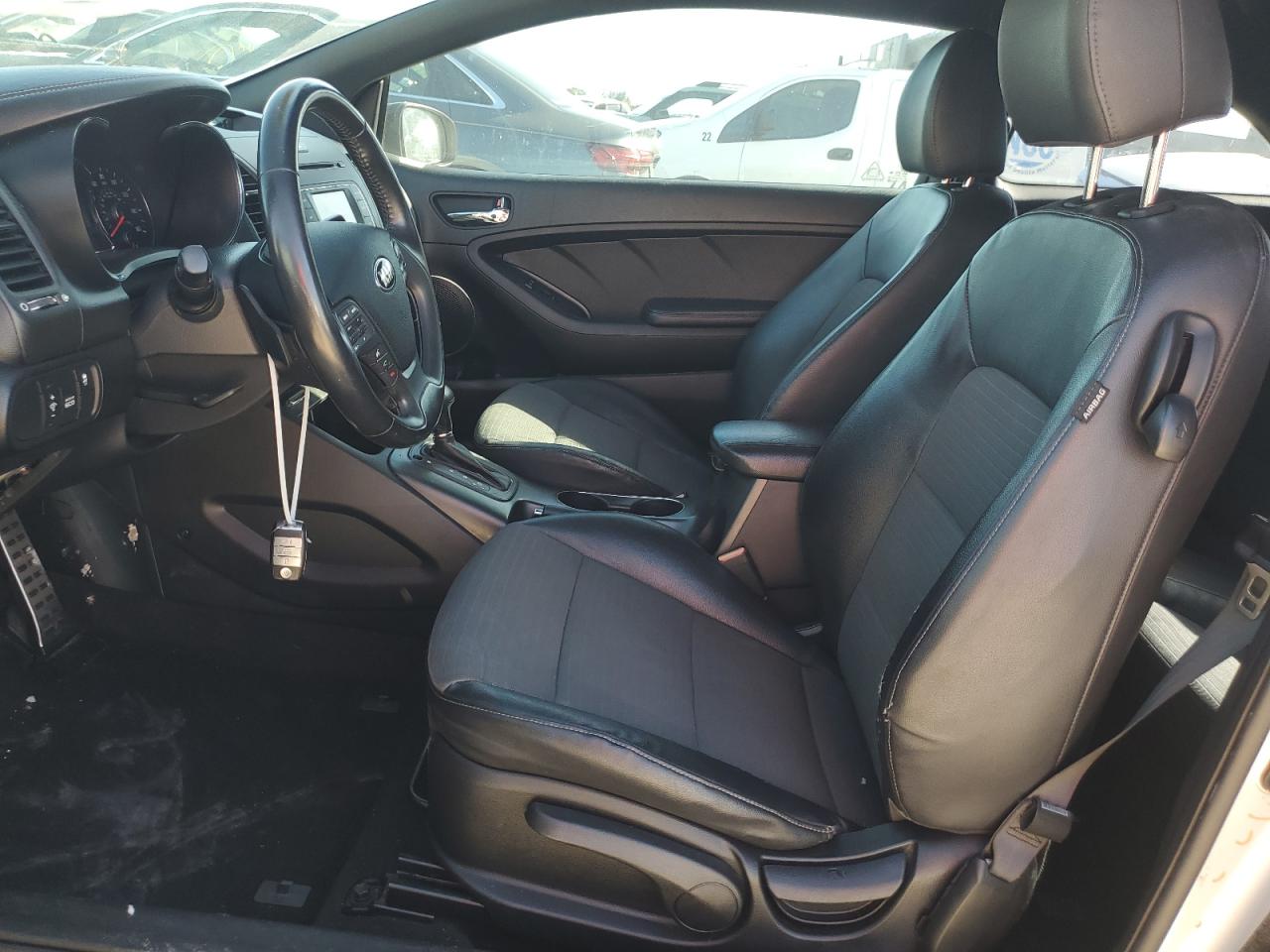 2016 Kia Forte - Image 7