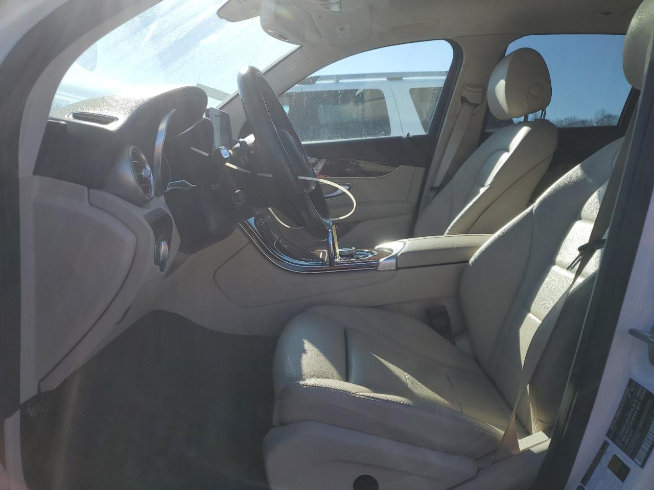 2019 Mercedes-Benz GLC - Image 7
