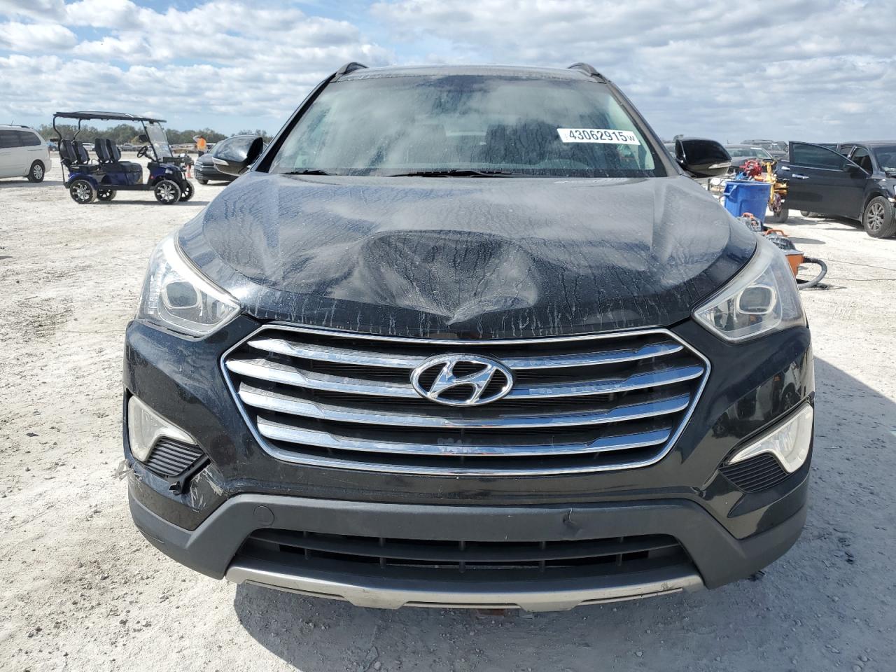 2016 Hyundai Santa Fe - Image 5