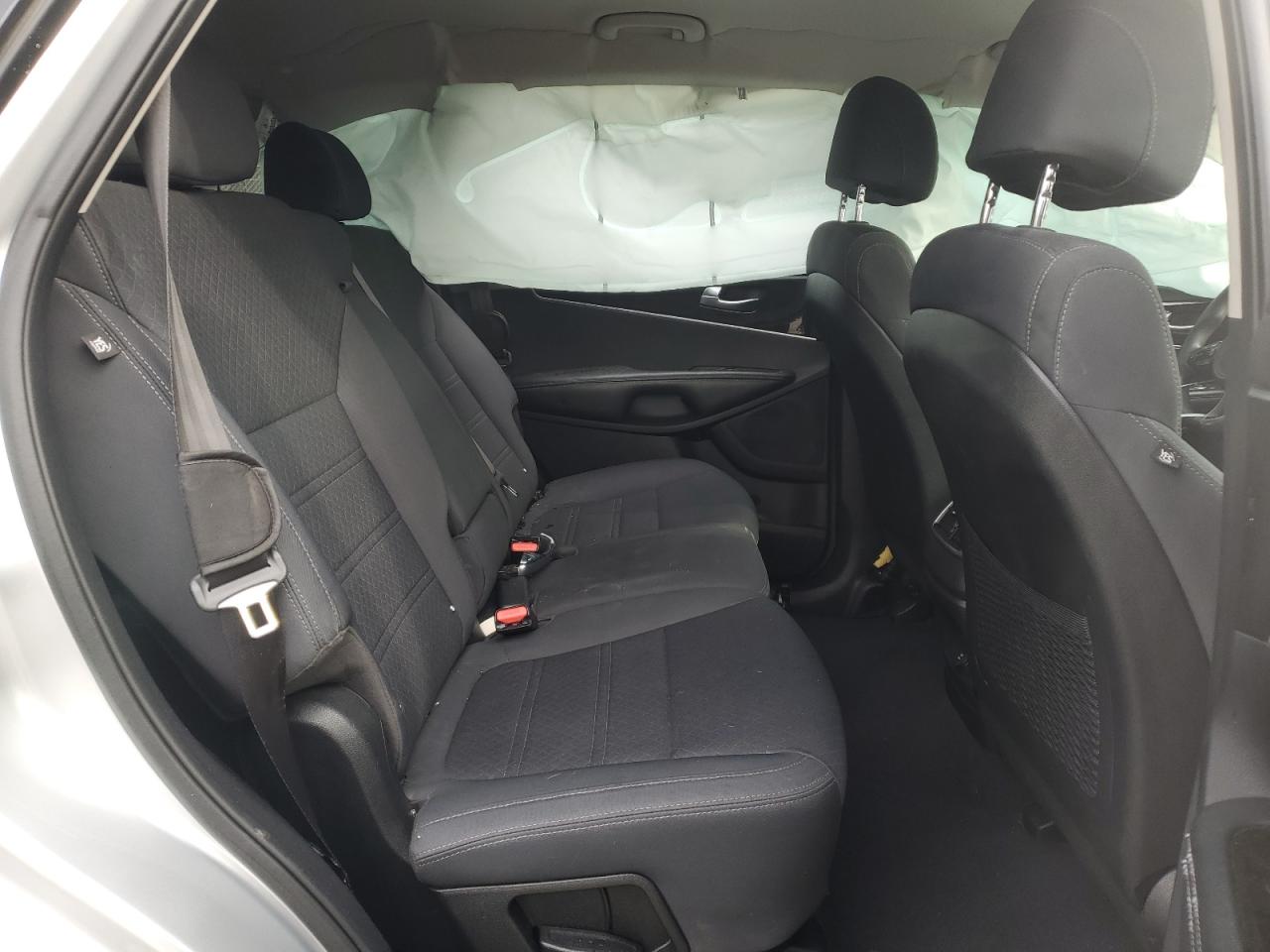 2017 Kia Sorento - Image 12