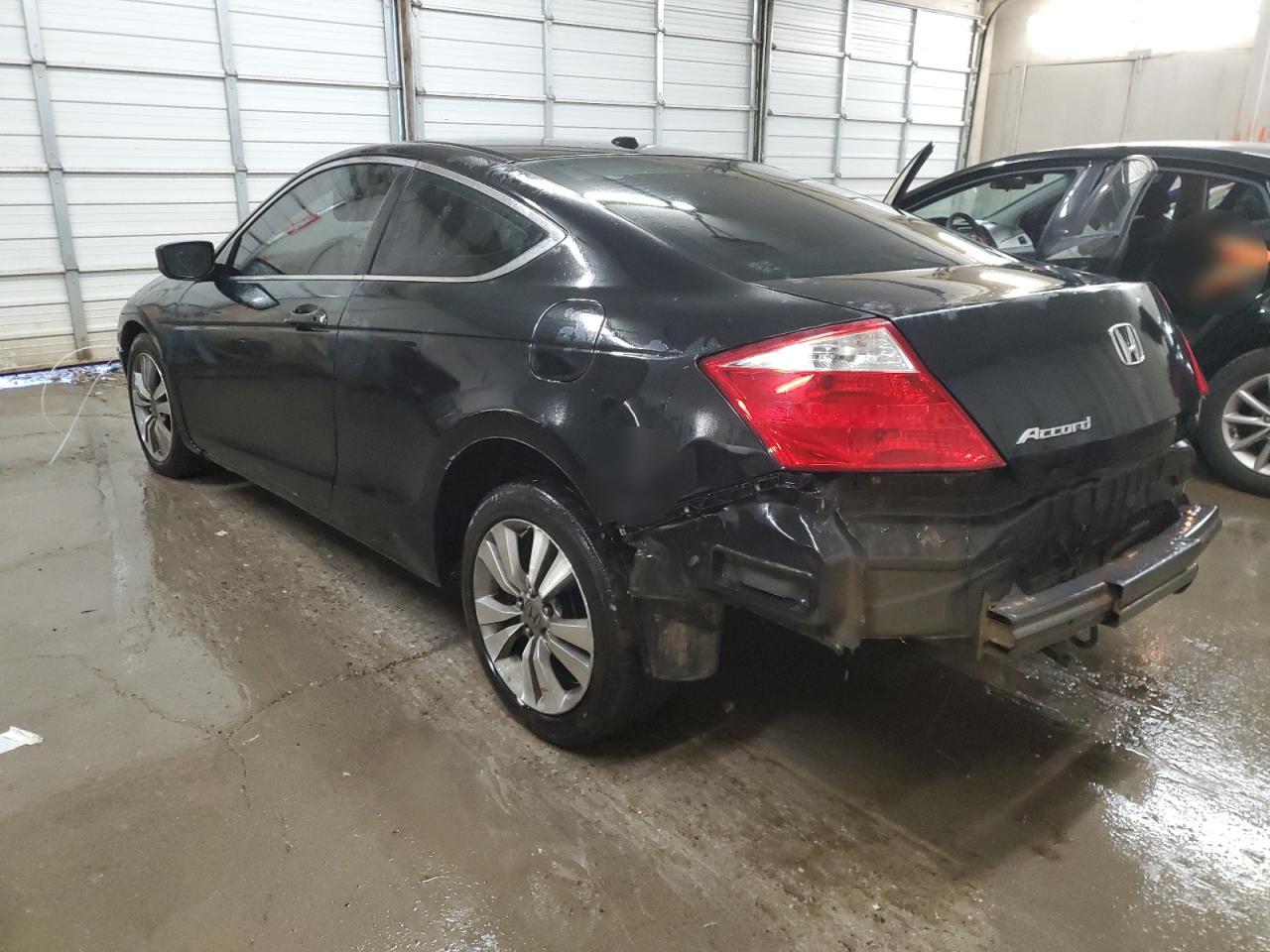 2010 Honda Accord - Image 2