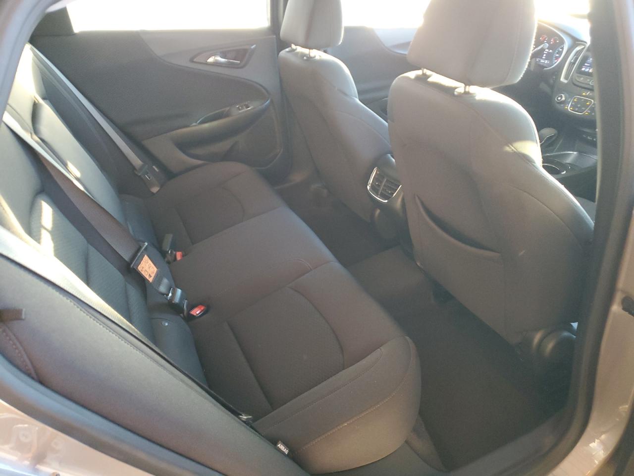 2023 Chevrolet Malibu - Image 10
