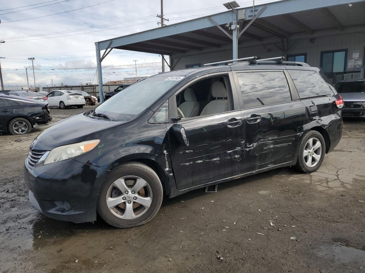 2011 Toyota Sienna - Image 1