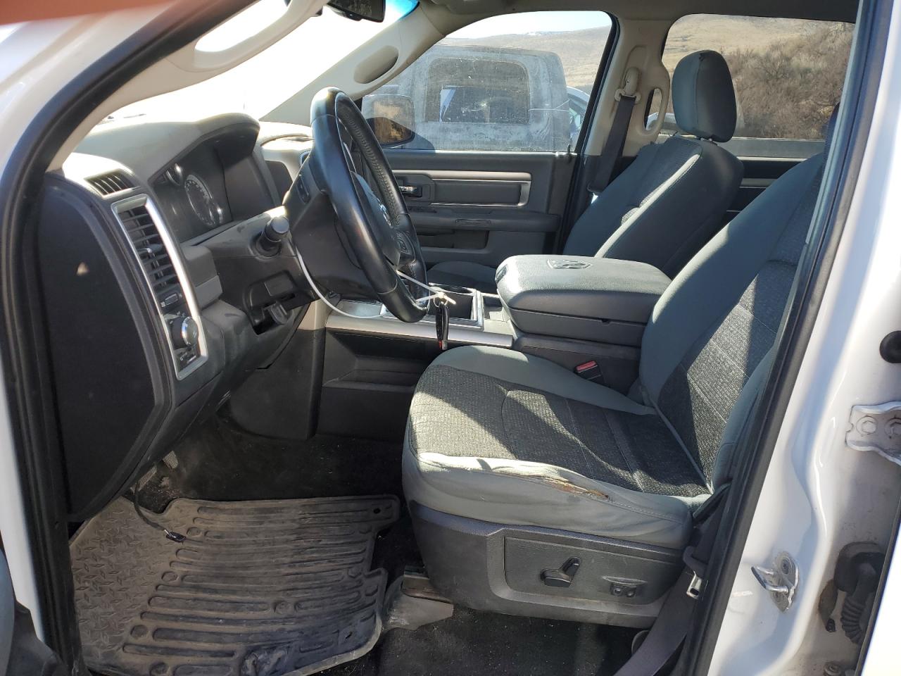 2014 RAM 1500 - Image 7