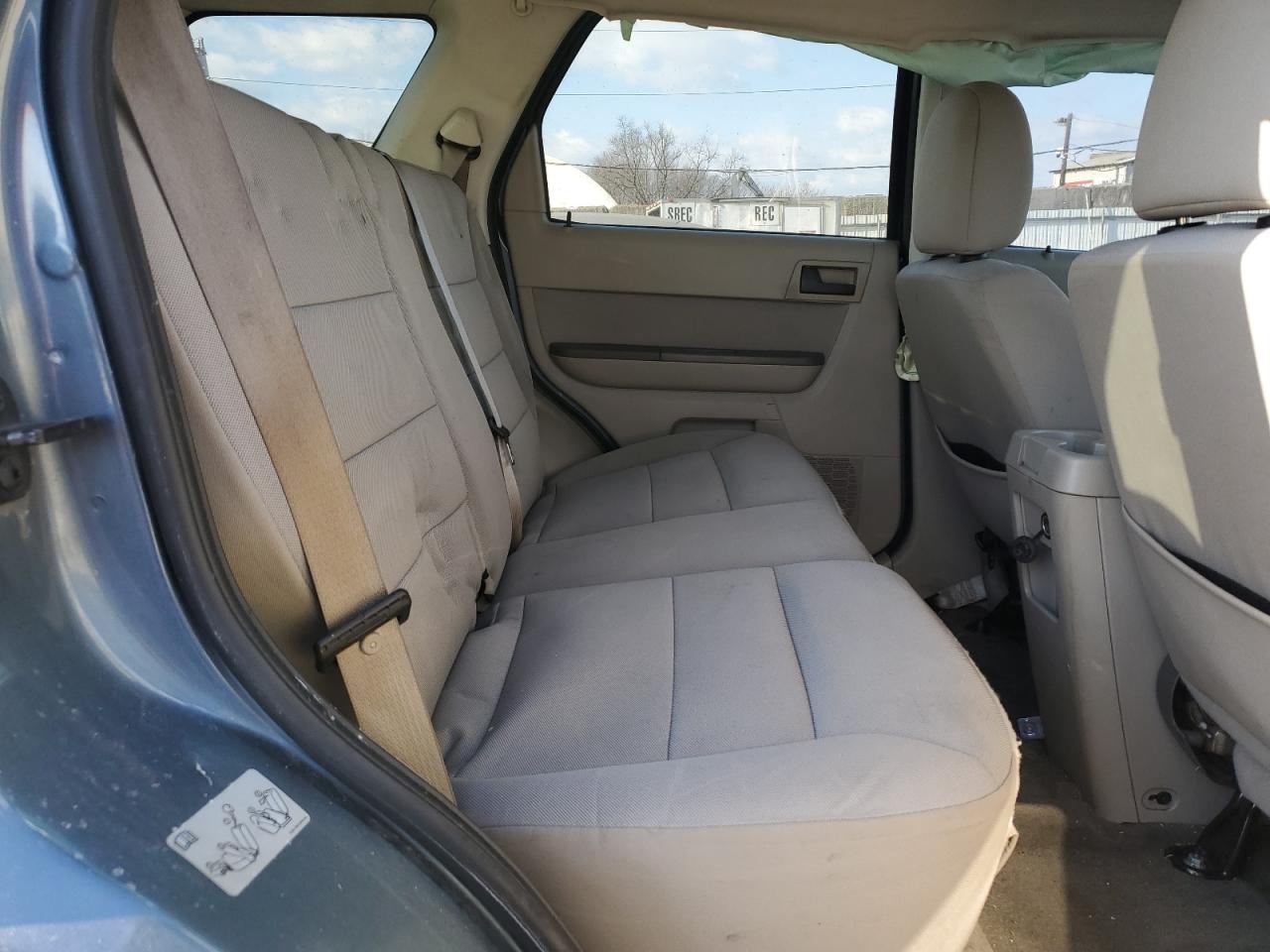 2011 Ford Escape - Image 11