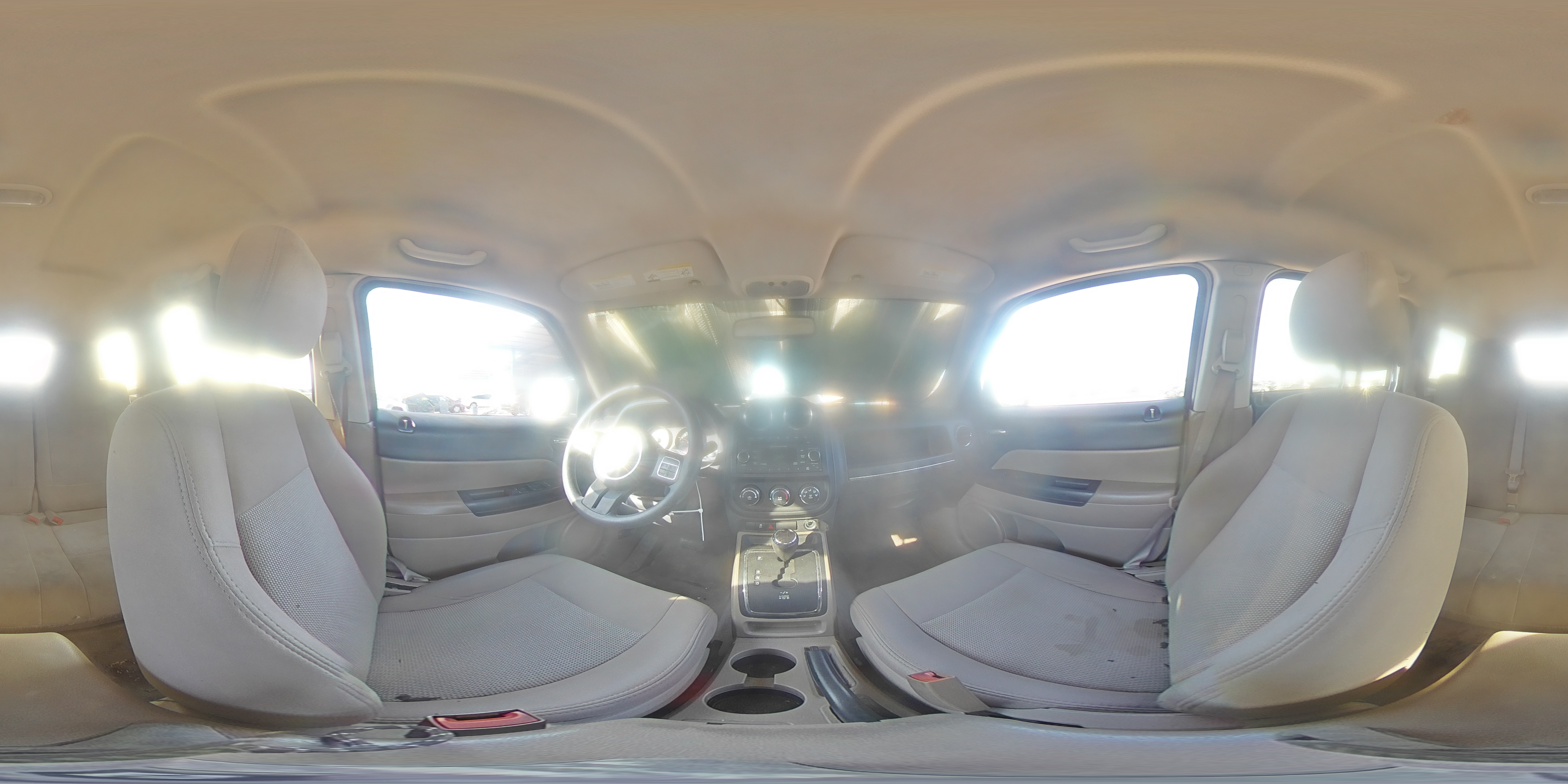 2016 Jeep Liberty (Patriot) - Image 13