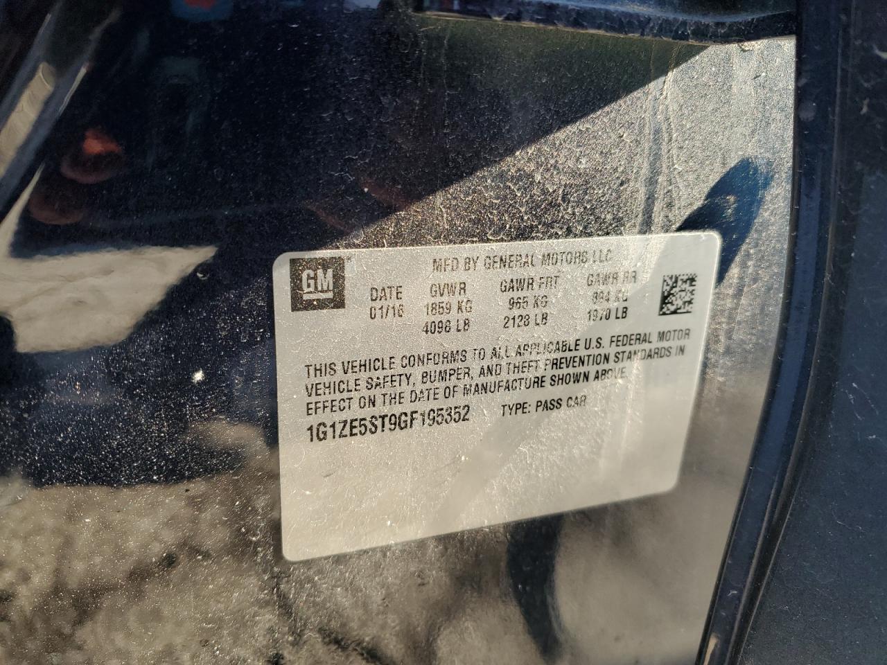1G1ZE5ST9GF195352 CHEVROLET MALIBU 2016