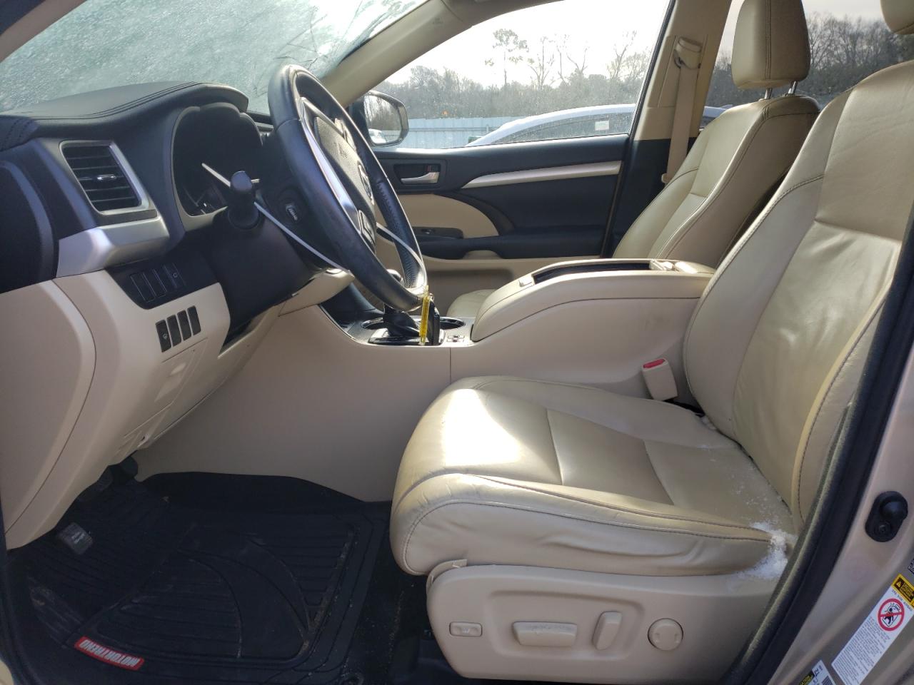 2015 Toyota Highlander - Image 7