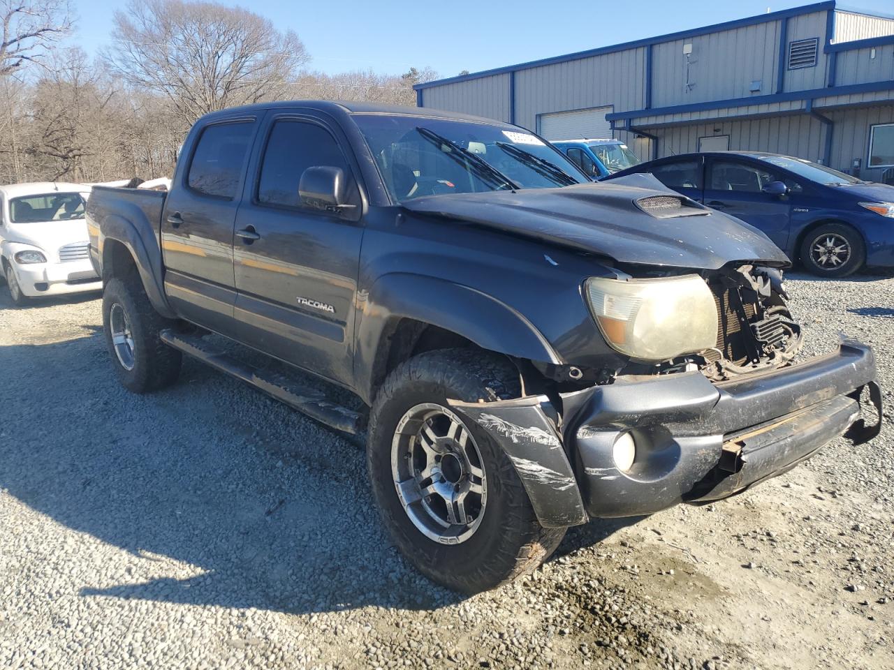 2009 Toyota Tacoma - Image 4