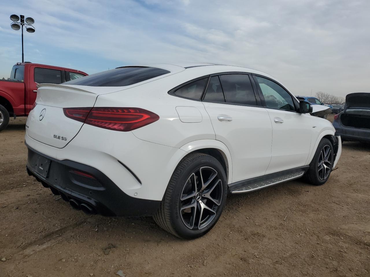 2024 Mercedes-Benz GLE - Image 3