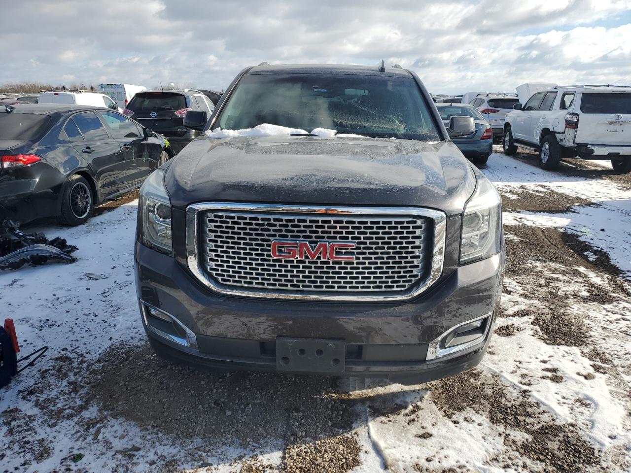 2016 GMC Yukon - Image 5