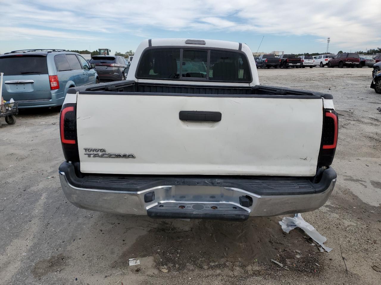 2010 Toyota Tacoma - Image 6