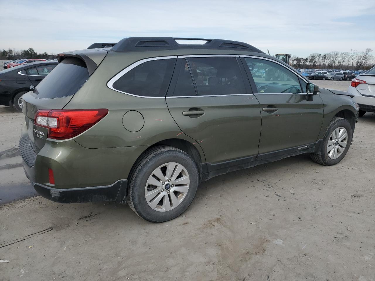 2015 Subaru Outback - Image 3