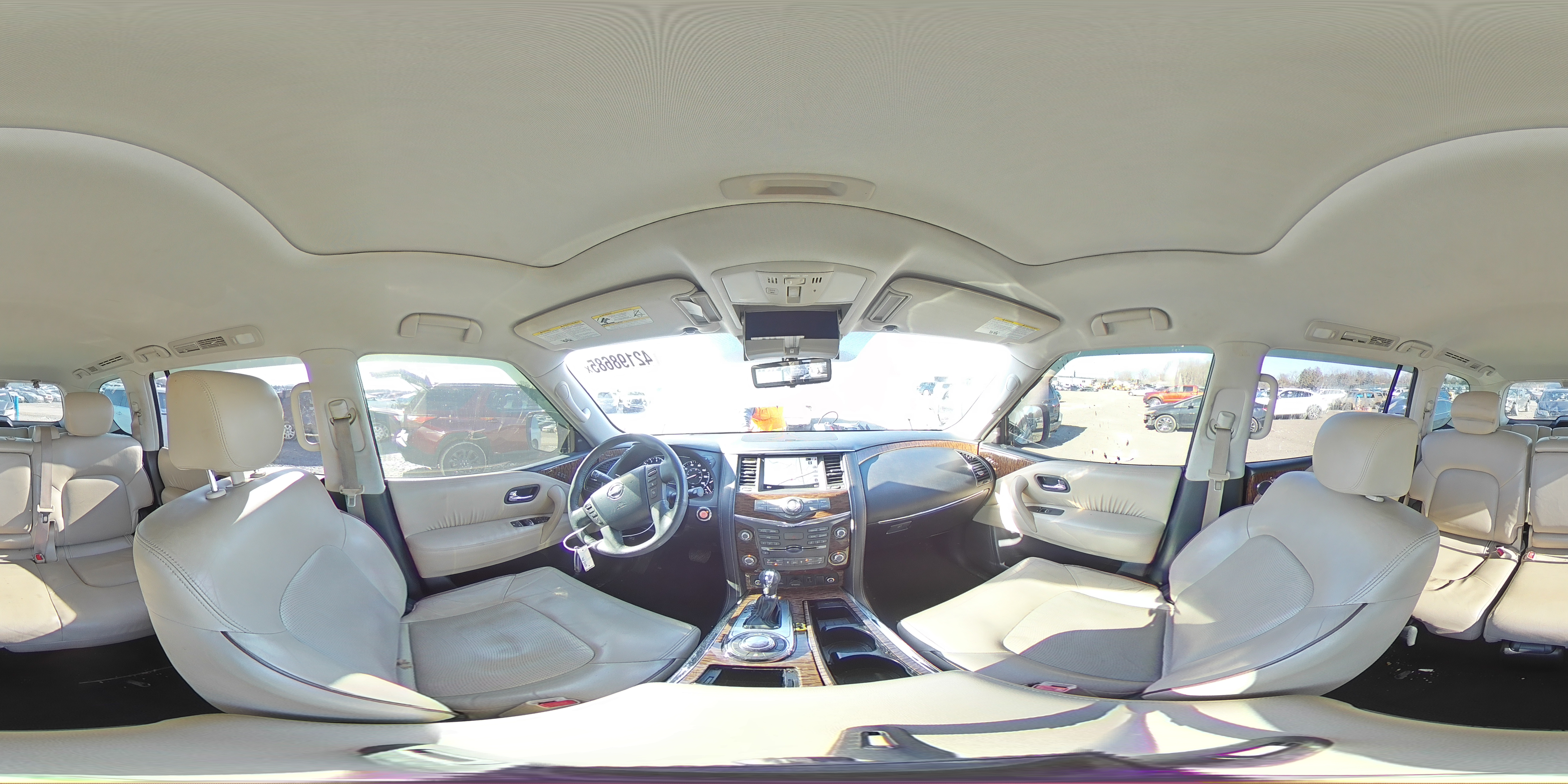 2018 Nissan Armada - Image 13
