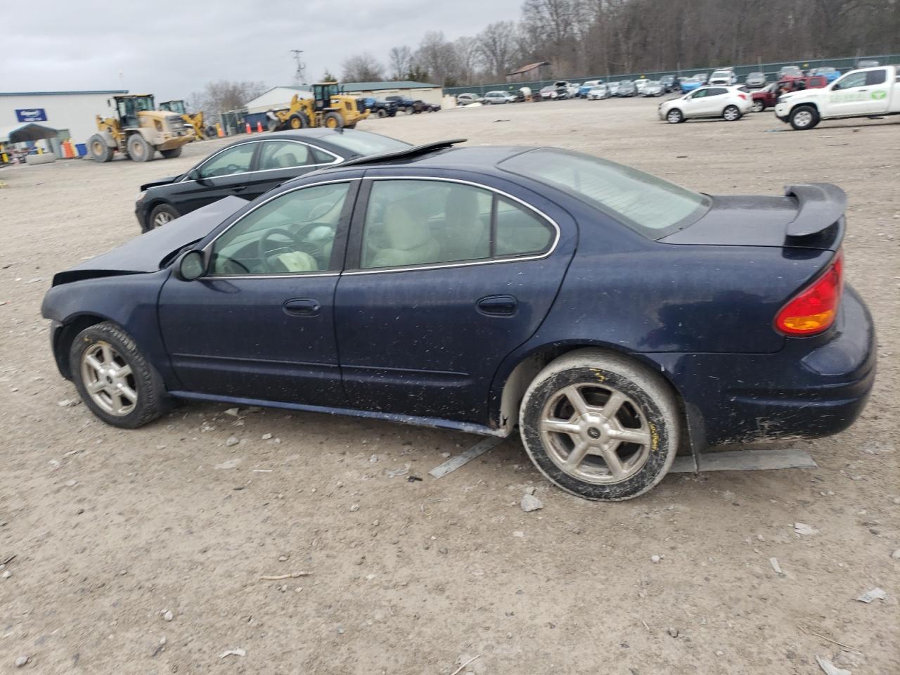 2004 Oldsmobile Alero - Image 2