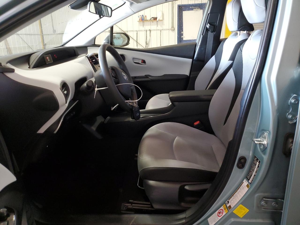 2019 Toyota Prius - Image 7