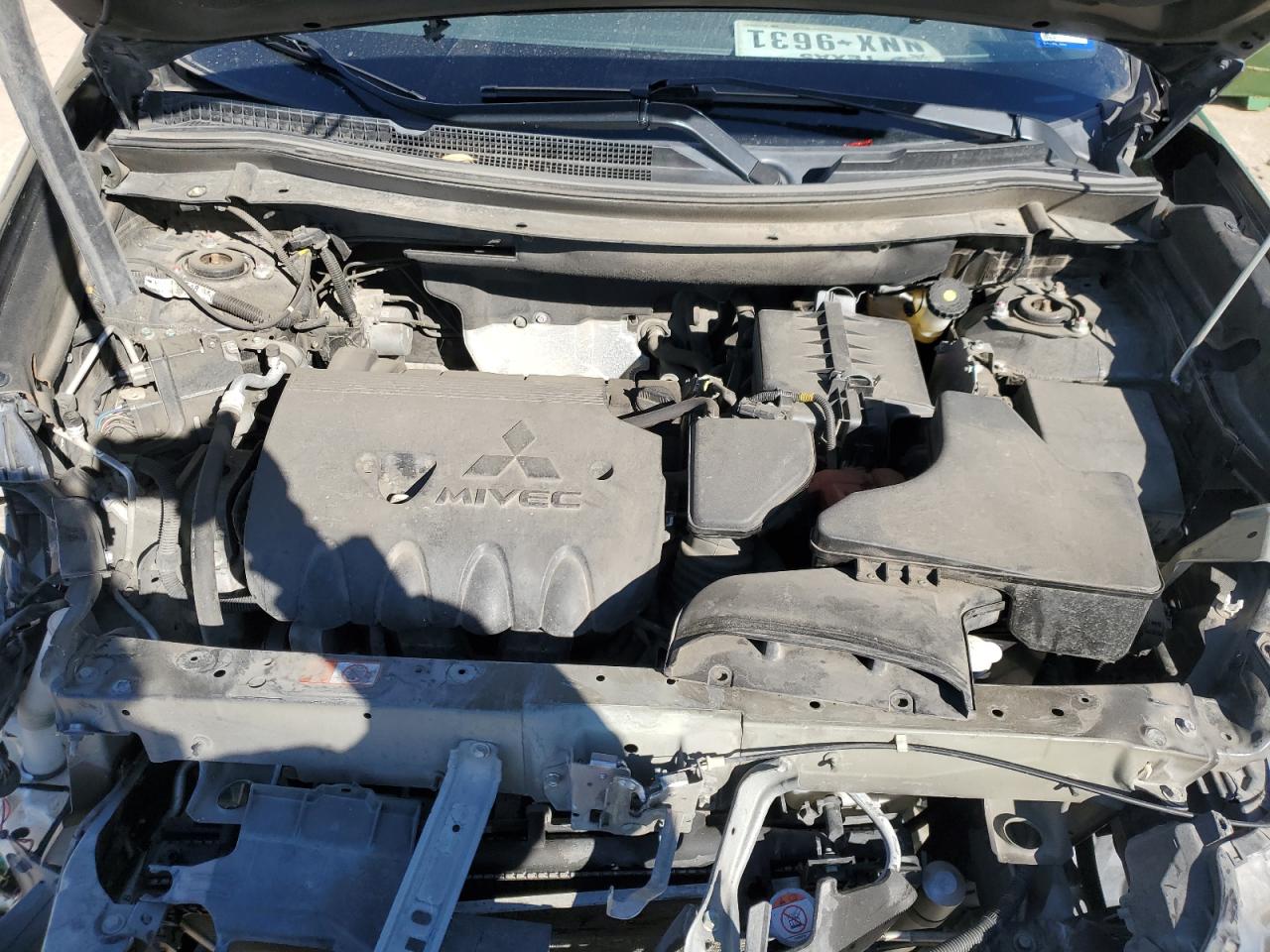 2019 Mitsubishi Outlander - Image 13