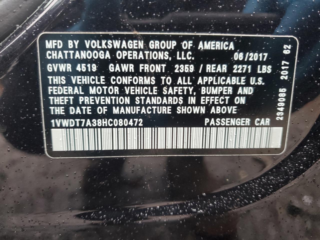 2017 Volkswagen Passat - Image 13
