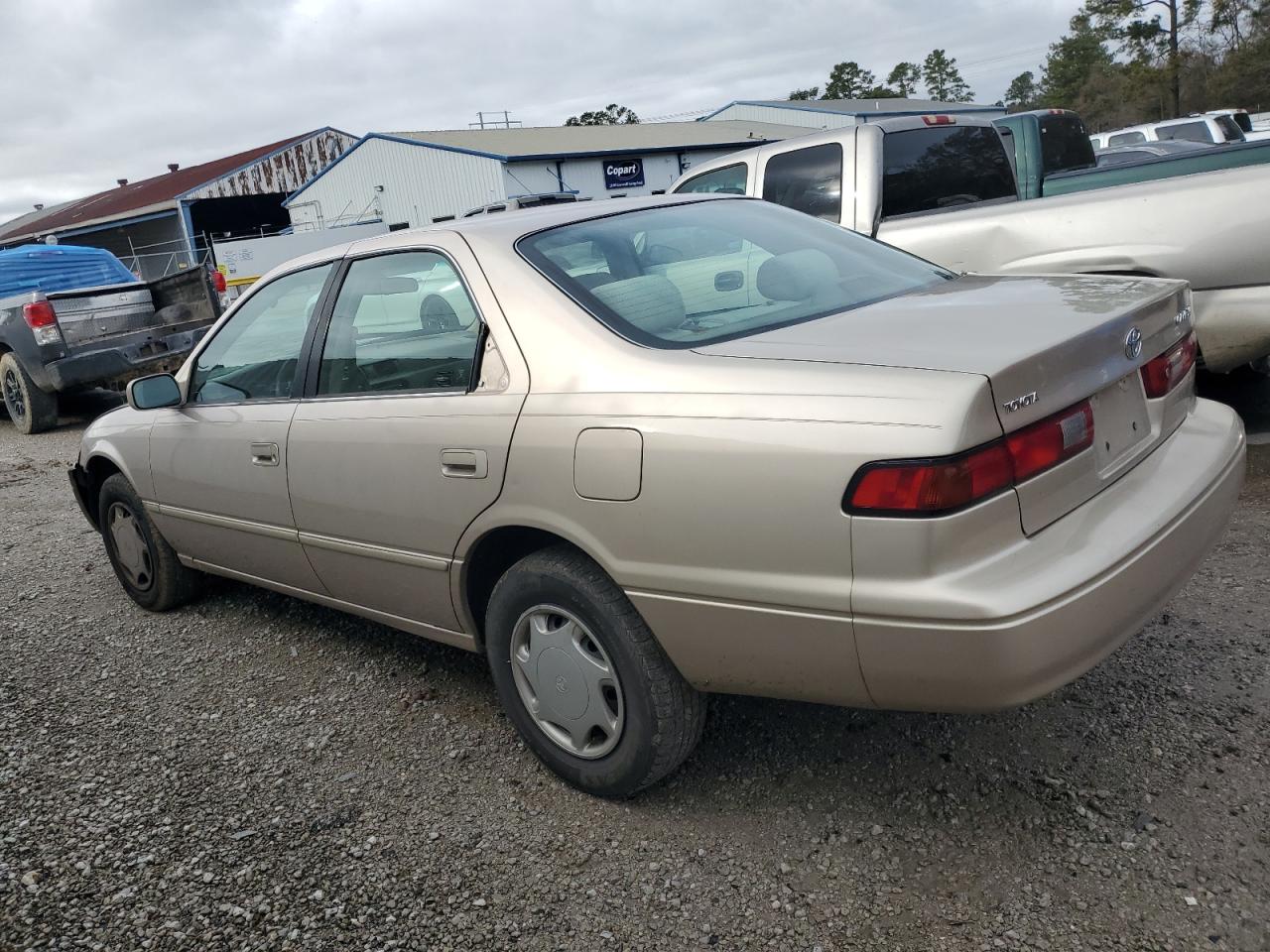 1999 Toyota Camry - Image 2