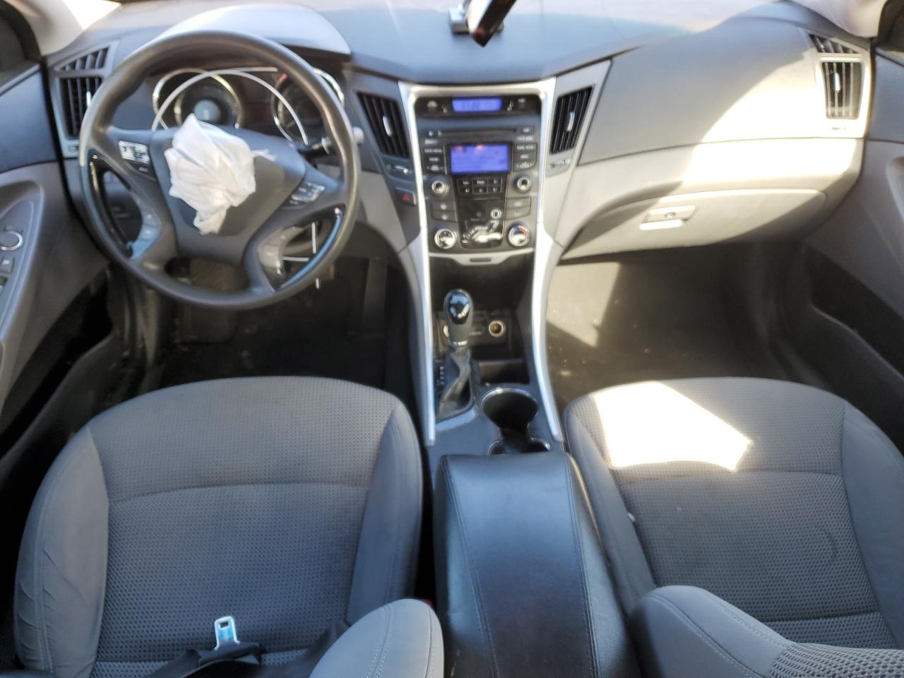 2013 Hyundai Sonata - Image 8