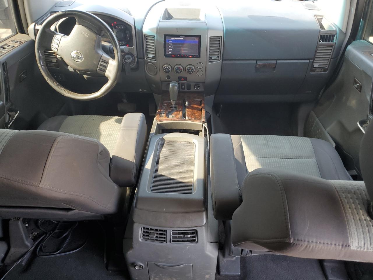 2006 Nissan Titan - Image 8