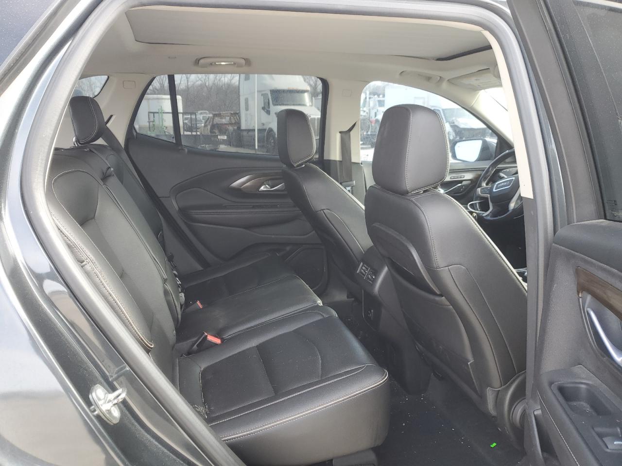 2018 GMC Terrain - Image 11