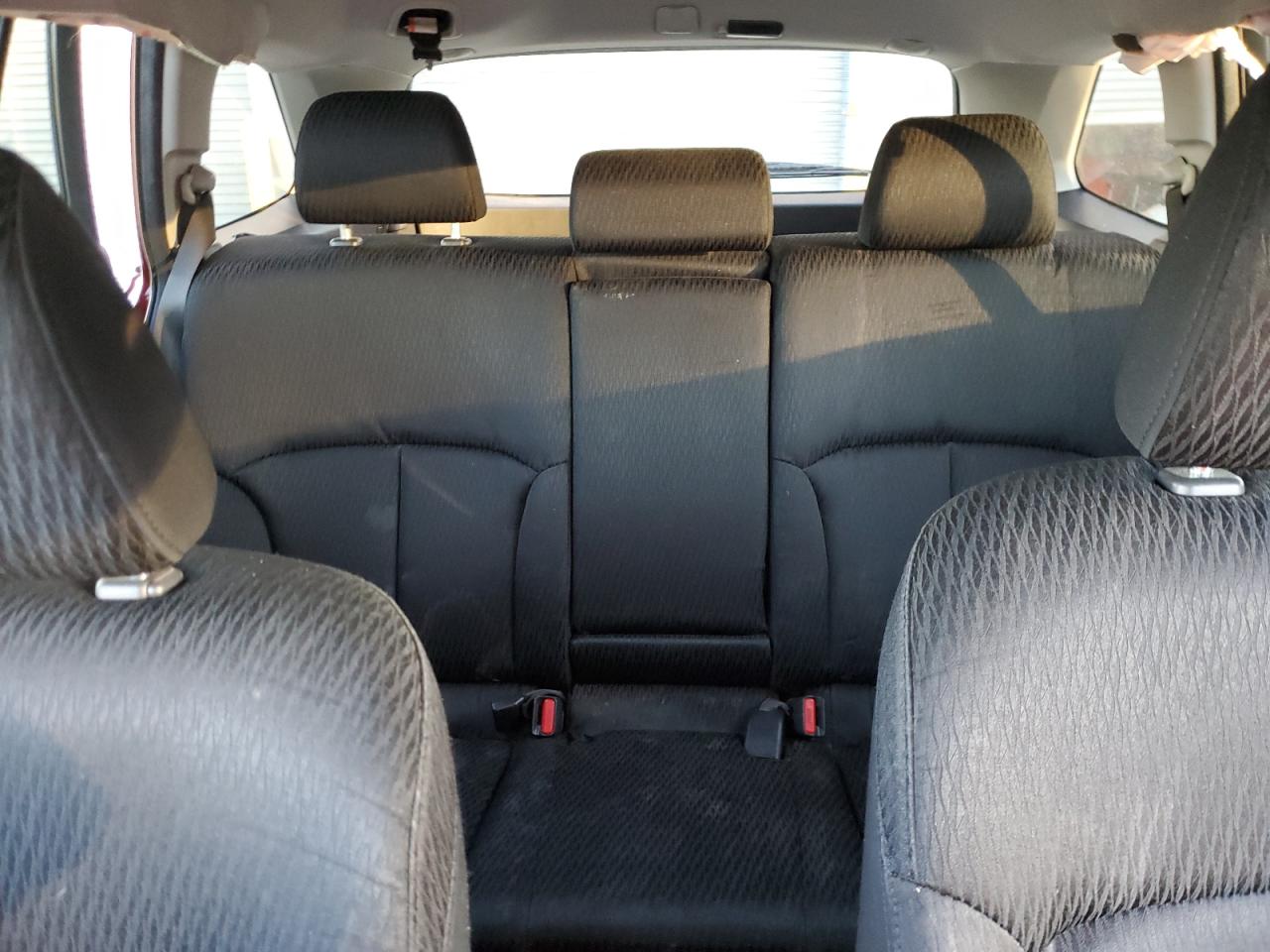 2012 Subaru Outback - Image 10