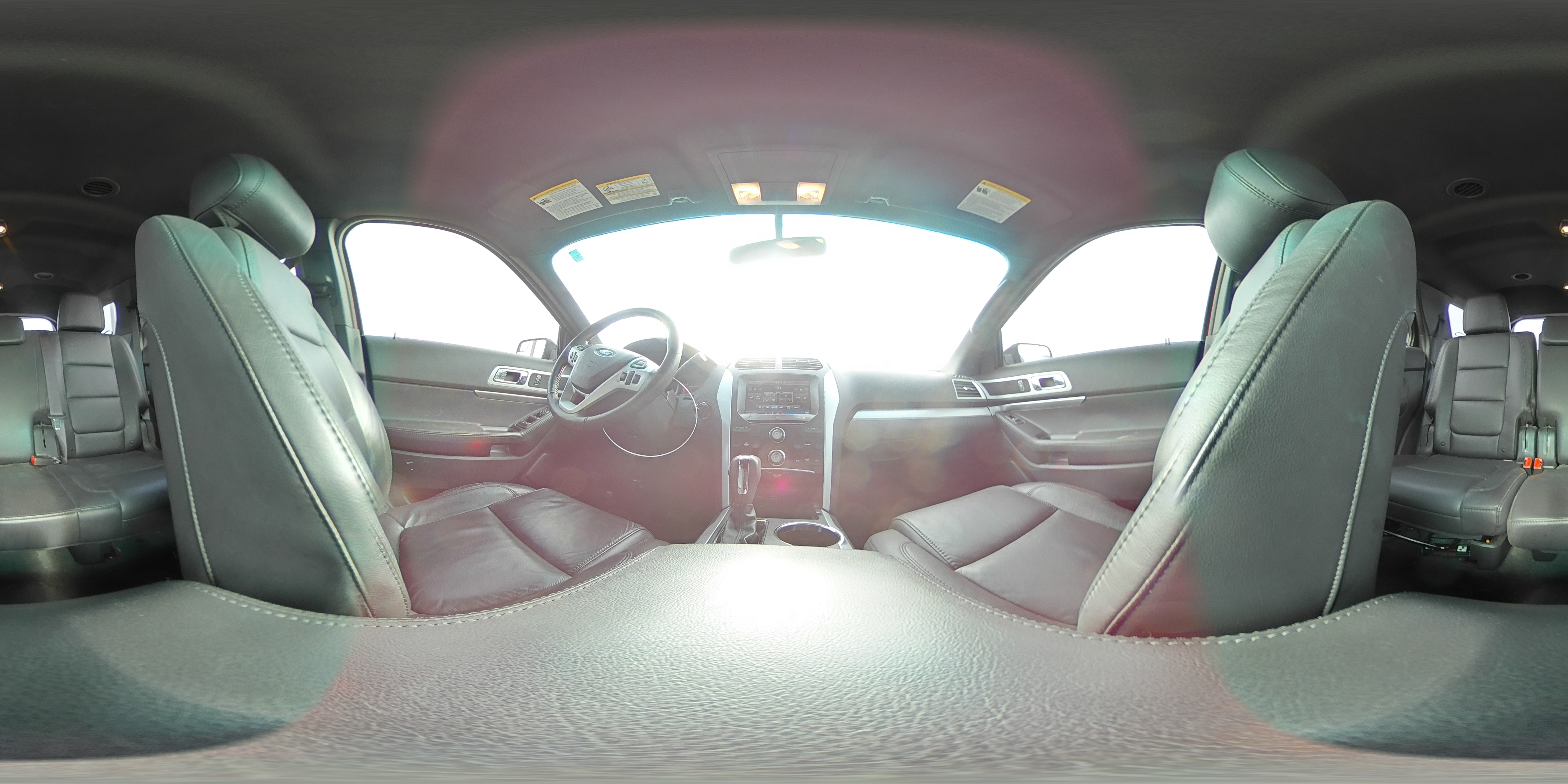 2015 Ford Explorer - Image 14